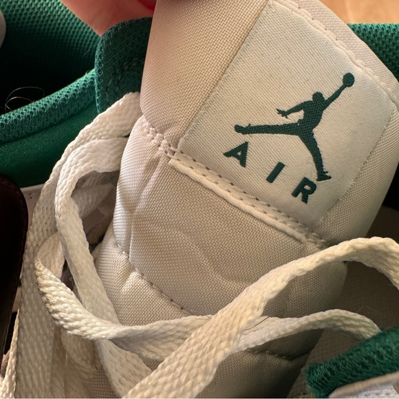 Nike Air Jordan 1 Mid SE Green Gray - Picture 7 of 14